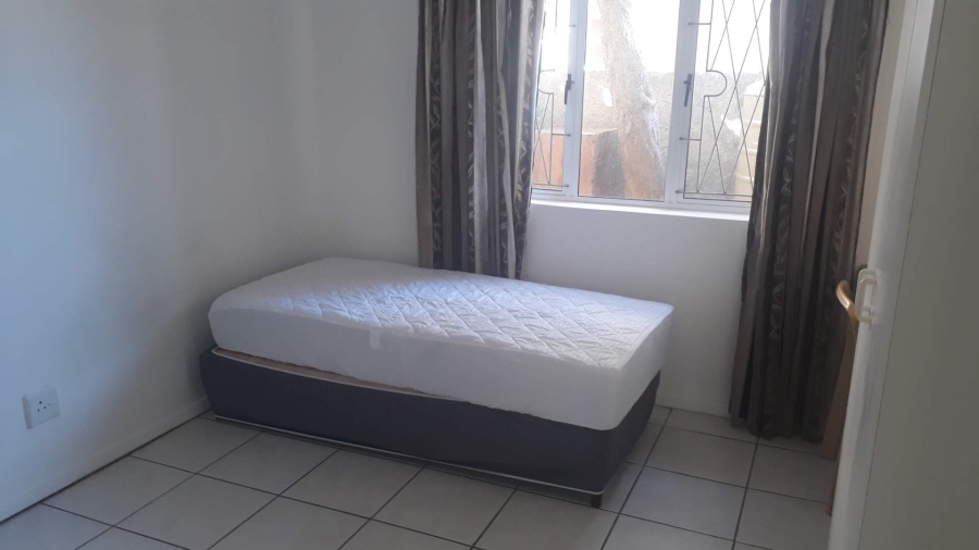 To Let 1 Bedroom Property for Rent in Summerstrand Eastern Cape